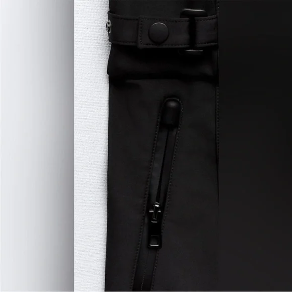 NWOT Zara Black Ski
*barely worn* Jumpsuit size XS
🚨FIRM PRICE - Picture 6 of 16